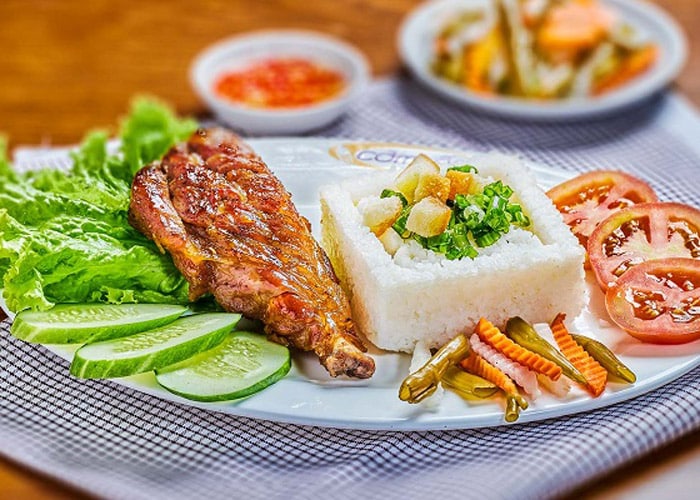 hinh 8 com tam sai gon la mon an dan da cua nguoi dan sai thanh