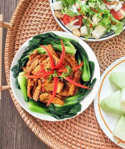Tàu hủ ky xào sả - 200 Gram: Món ngon độc đáo từ ẩm thực Á Đông