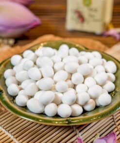 Mứt lạc giòn thơm ngon béo ngậy