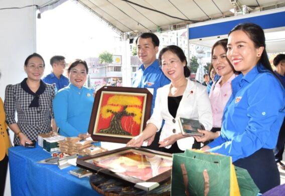 Sóc Trăng Khai Mạc Phiên Chợ Nông Sản An Toàn Chất Lượng Lần Thứ III 2 phien cho soc trang