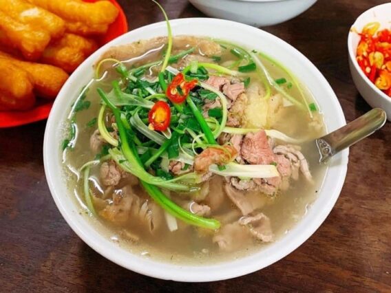 Món Ngon Hà Nội - Những Món Ăn Kinh Điển Giữa Đêm Khuya 10 Pho Ha Noi 1