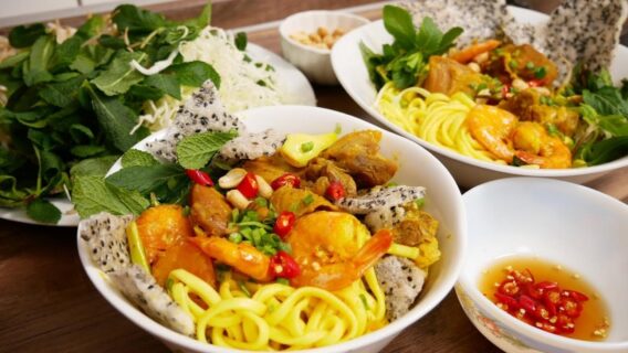 mi quang ha noi banner