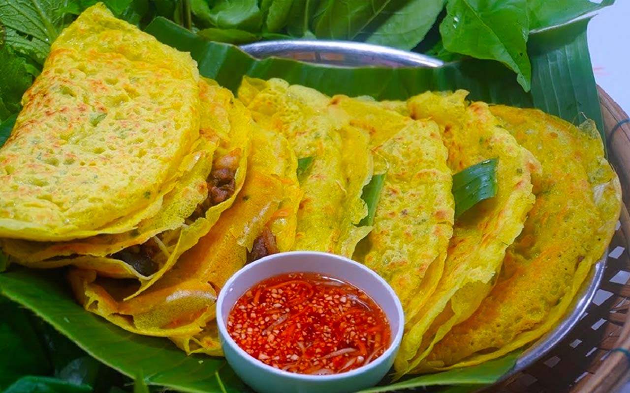 Bánh xèo miền Tây - Cách làm bánh xèo ngon (2024)