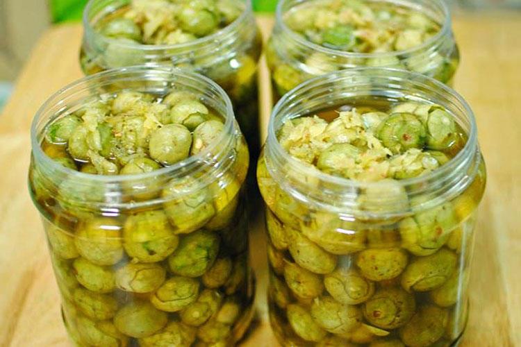 Mua Quà Lưu Niệm Ở Đâu Tại Hà Nội - Những Món Đặc Sản Khó Quên 8 9 món ngon chế biến cùng trái sấu tươi Hà Nội - Hoa quả Ưu Đàm
